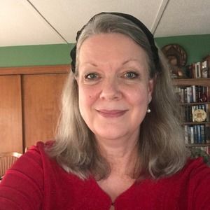 Meet your Posher, Elizabeth